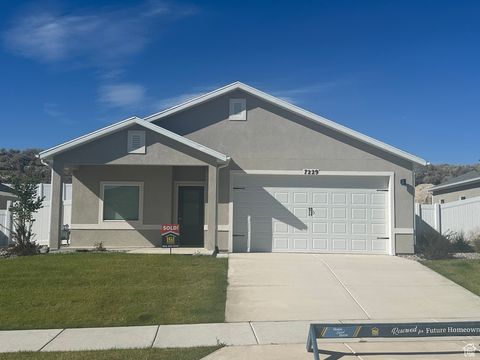 Photo of 7271 BALD EAGLE WAY N, Eagle Mountain, UT 84005 (MLS # 2105403)