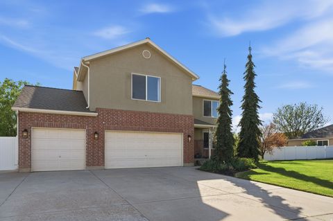 Tiny photo for 476 S WINDCREST WAY, Kaysville, UT 84037 (MLS # 2152696)