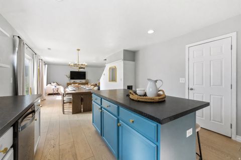 Tiny photo for 476 S WINDCREST WAY, Kaysville, UT 84037 (MLS # 2152696)