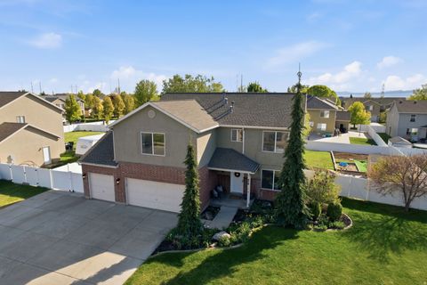 Tiny photo for 476 S WINDCREST WAY, Kaysville, UT 84037 (MLS # 2152696)