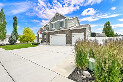 Tiny photo for 1879 S 1200 W, Syracuse, UT 84075 (MLS # 2165889)