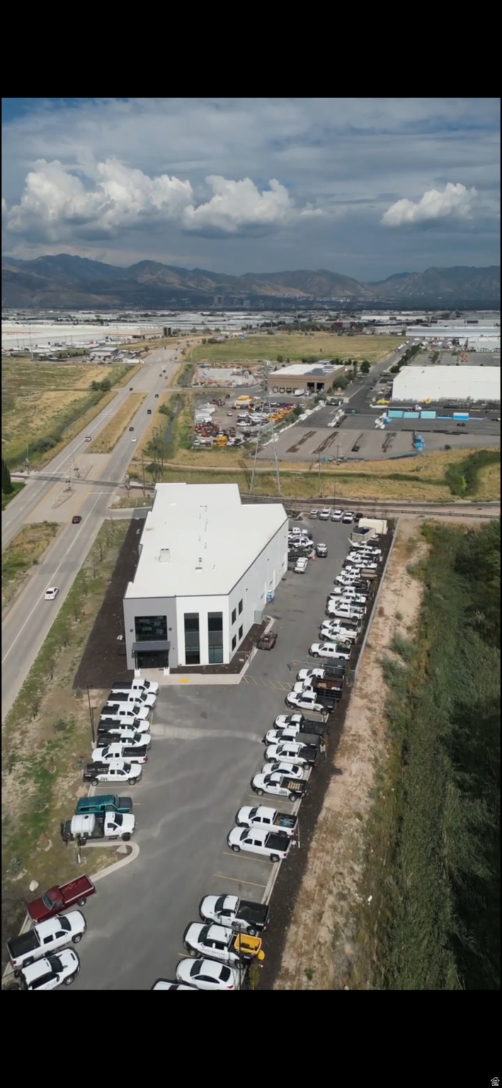 TETON - Commercial Lease