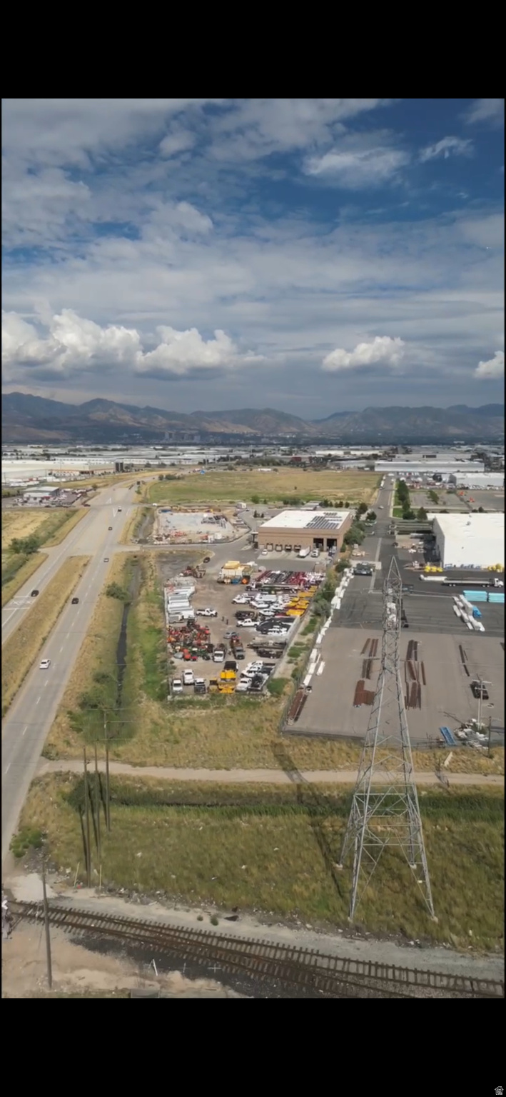 TETON - Commercial Lease