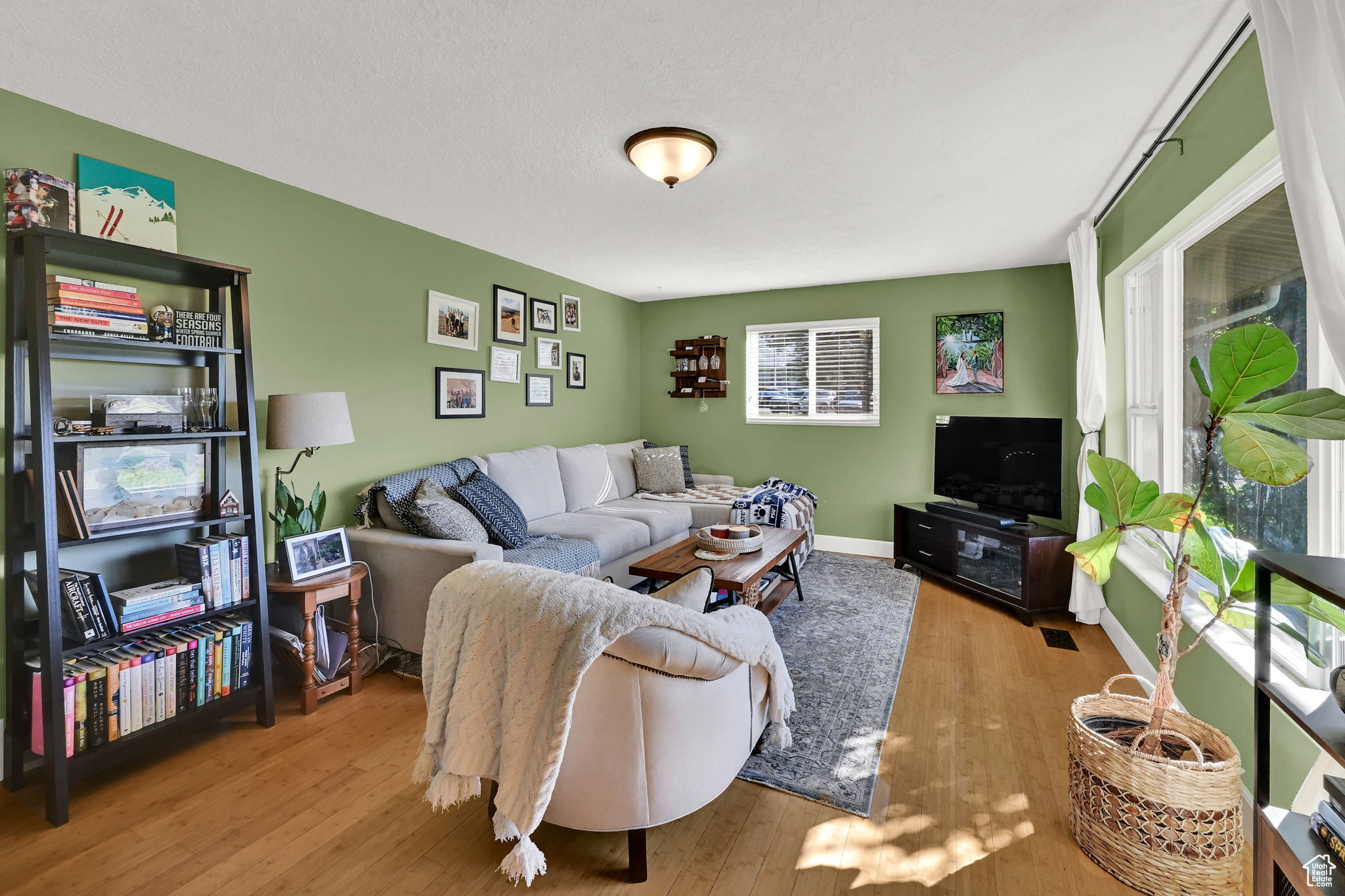 LOMOND ACRES - Residential