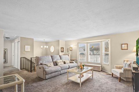 Tiny photo for 948 S 250 E, Layton, UT 84041 (MLS # 2134770)