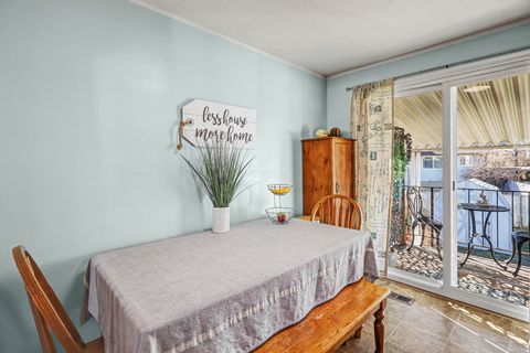 Tiny photo for 948 S 250 E, Layton, UT 84041 (MLS # 2134770)