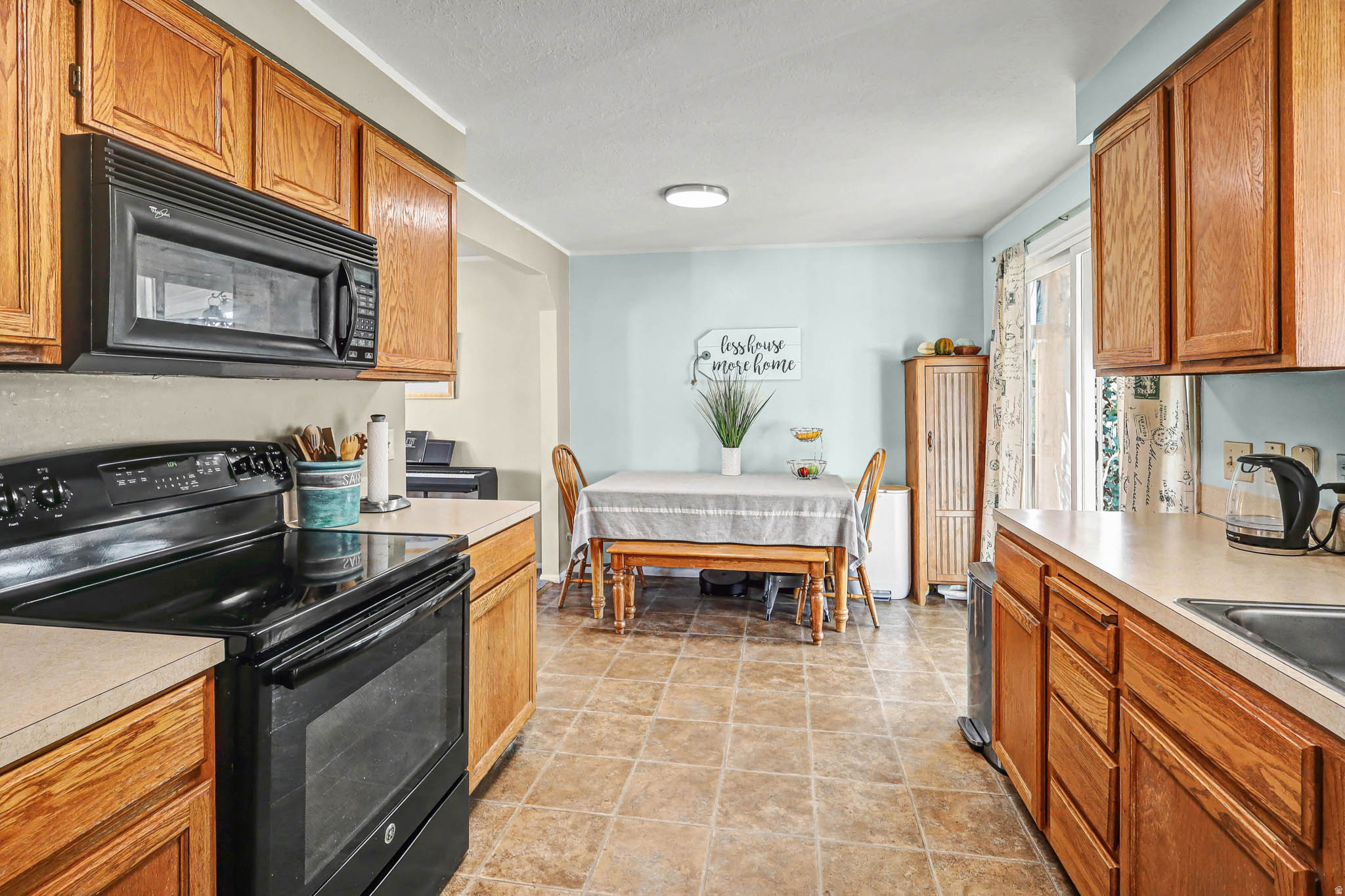 EASTVIEW - Residential