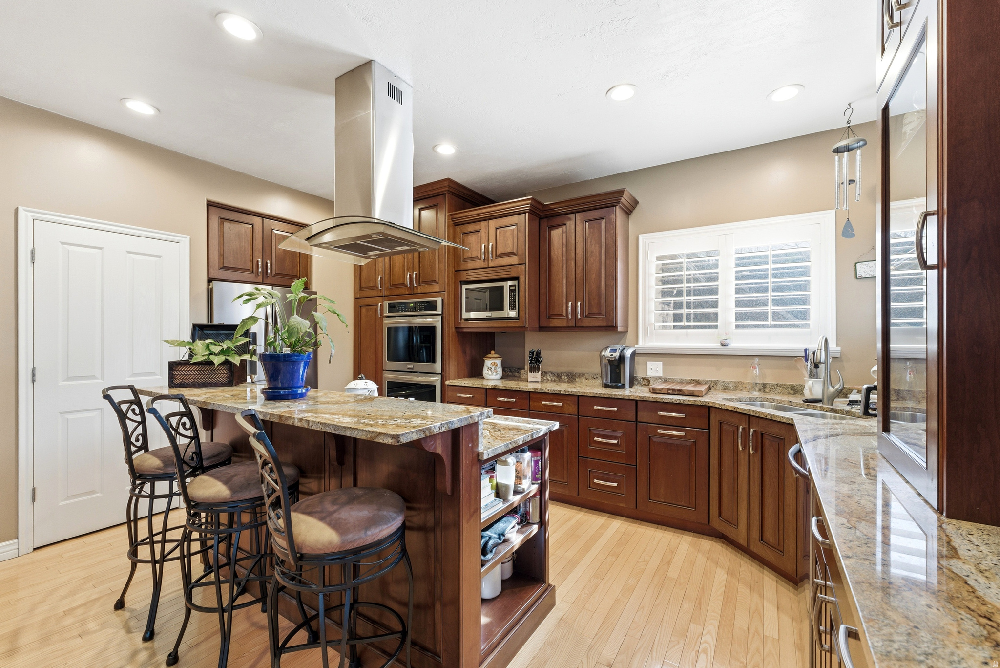 DAY SPRING - Residential