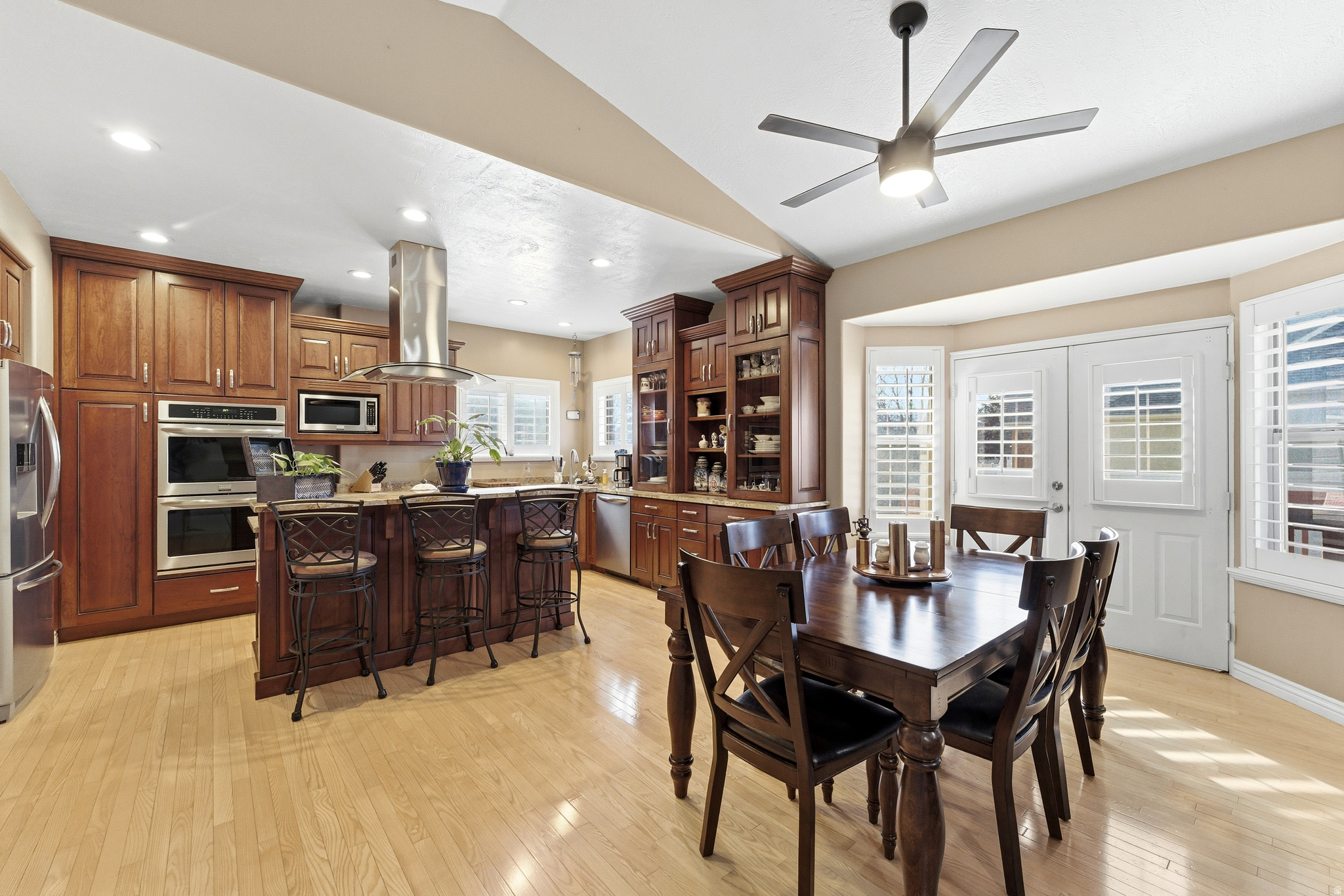 DAY SPRING - Residential