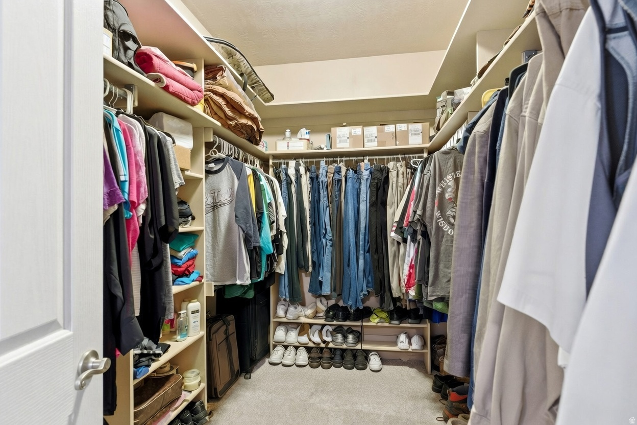 DAY SPRING - Residential