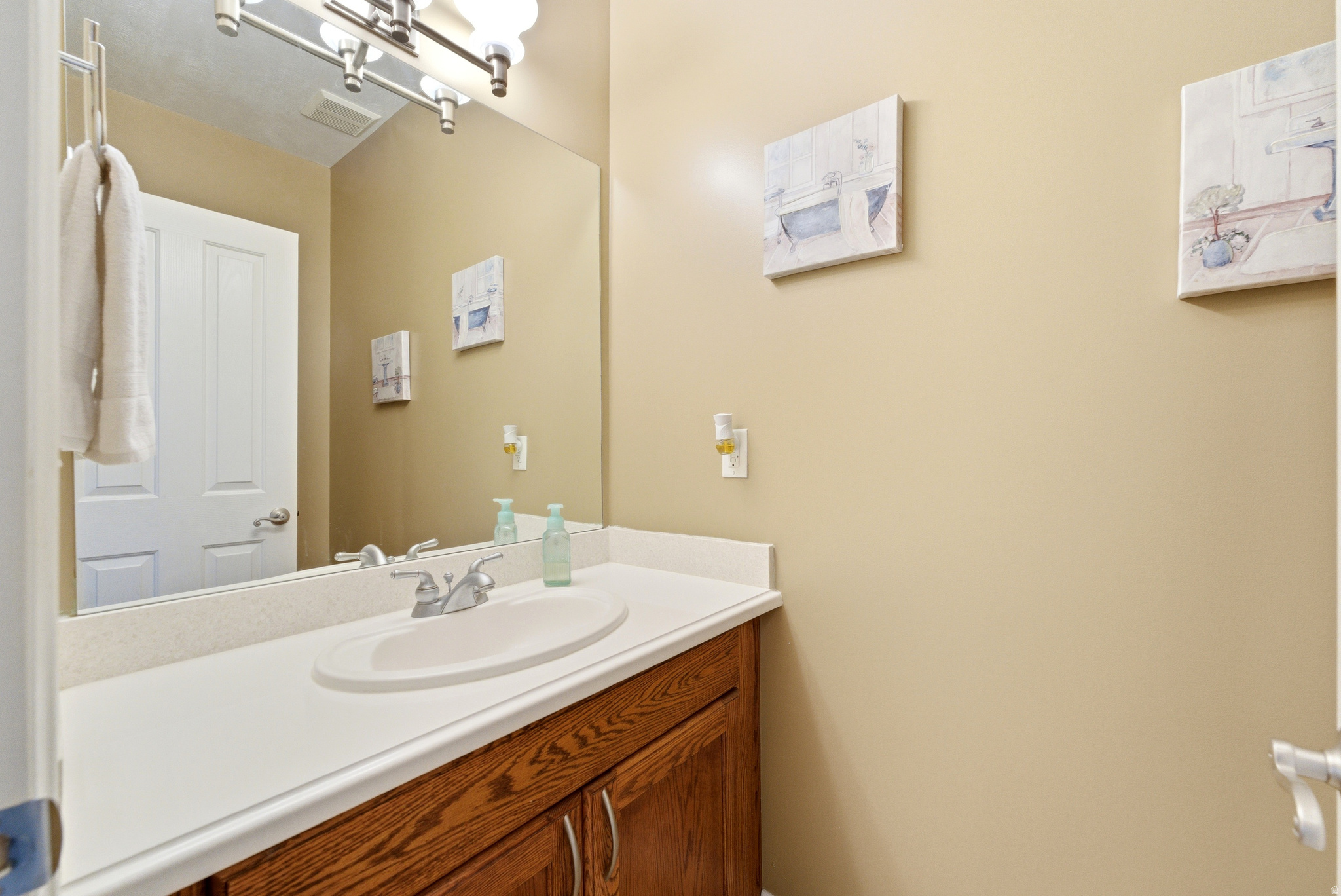 DAY SPRING - Residential