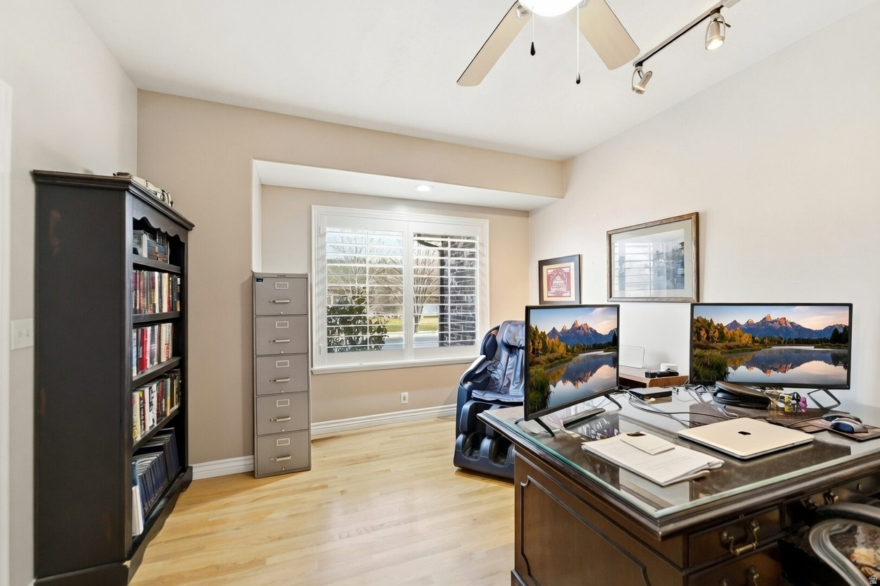 DAY SPRING - Residential