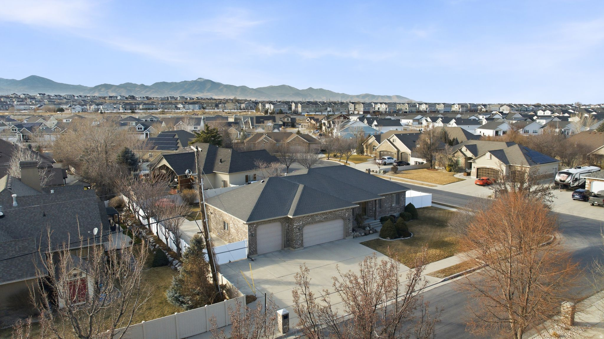 DAY SPRING - Residential