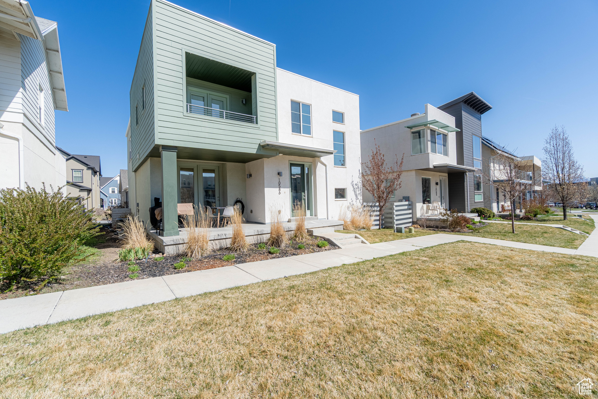 10586 S Sturgeon Dr, South Jordan, Utah image 3