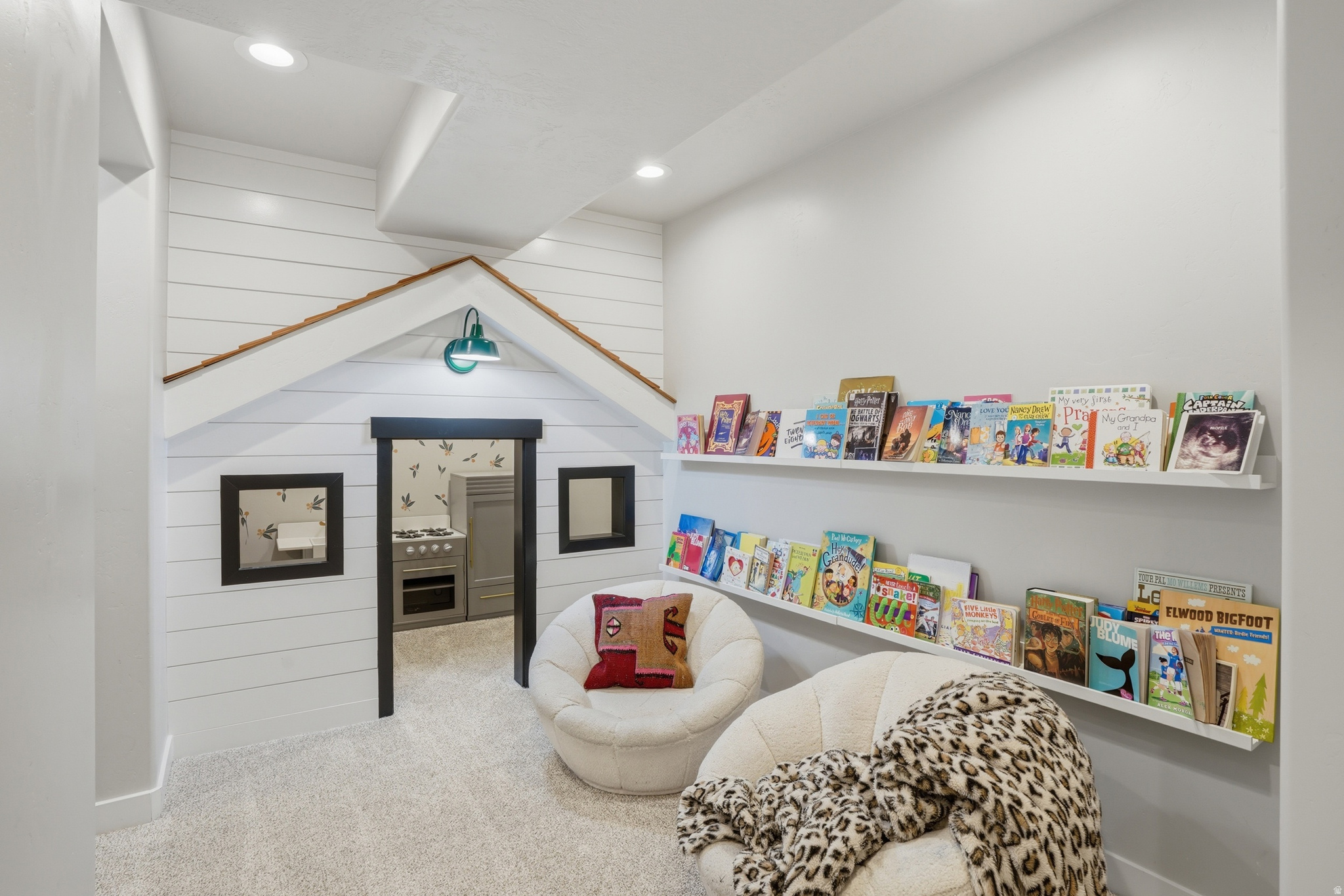 RUSHTON MEADOWS - Residential