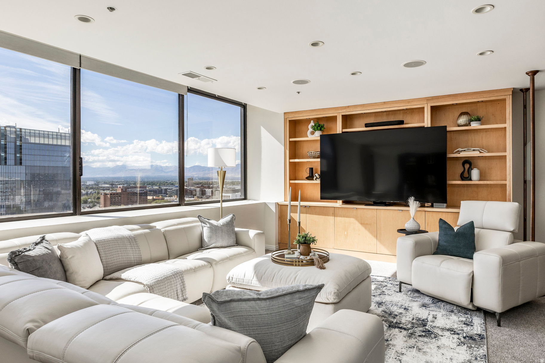 AMERICAN TOWERS - Residential