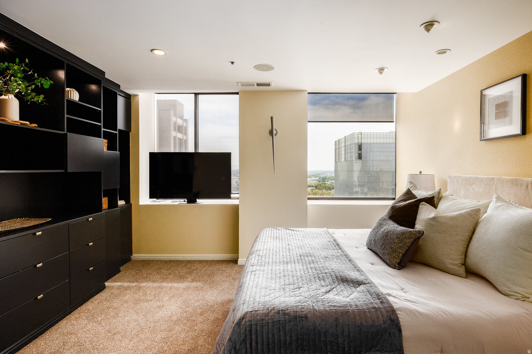 AMERICAN TOWERS - Residential