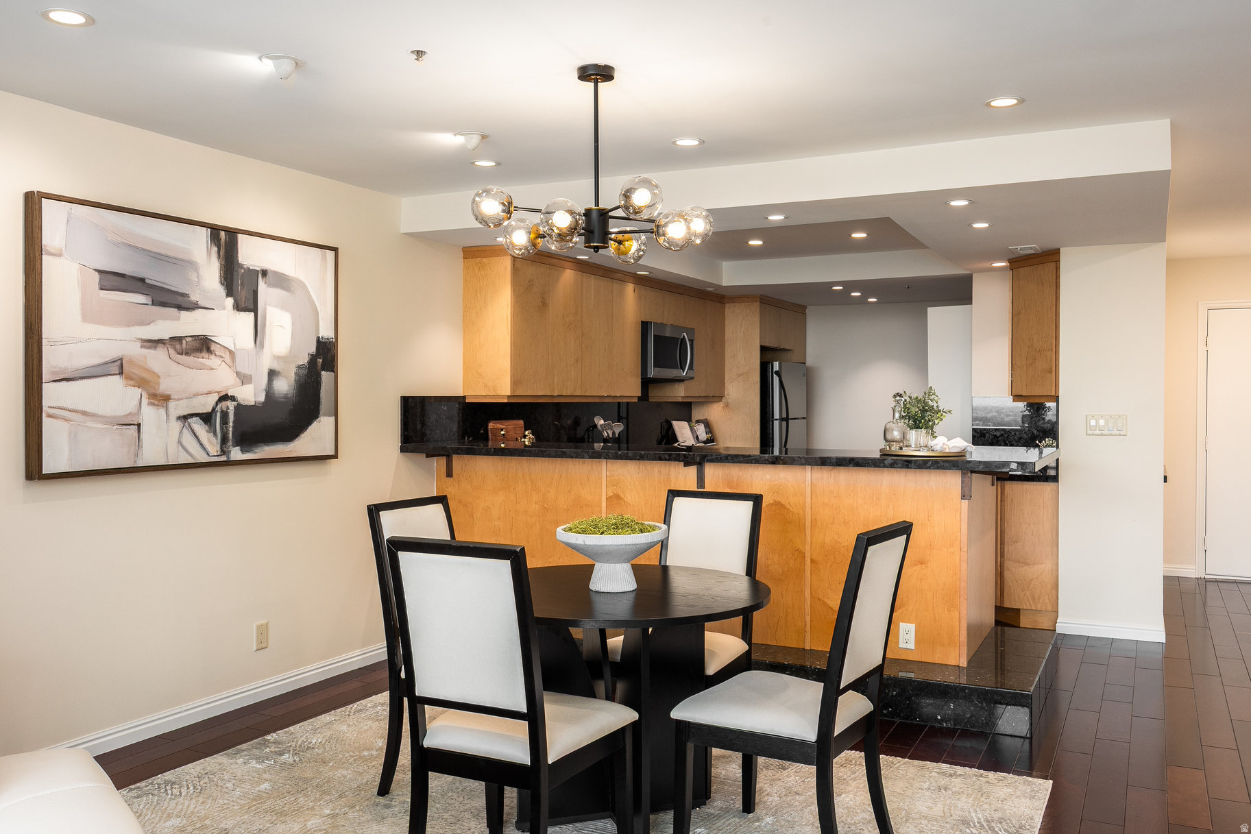 AMERICAN TOWERS - Residential