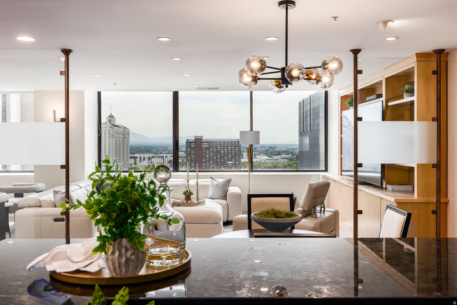 AMERICAN TOWERS - Residential