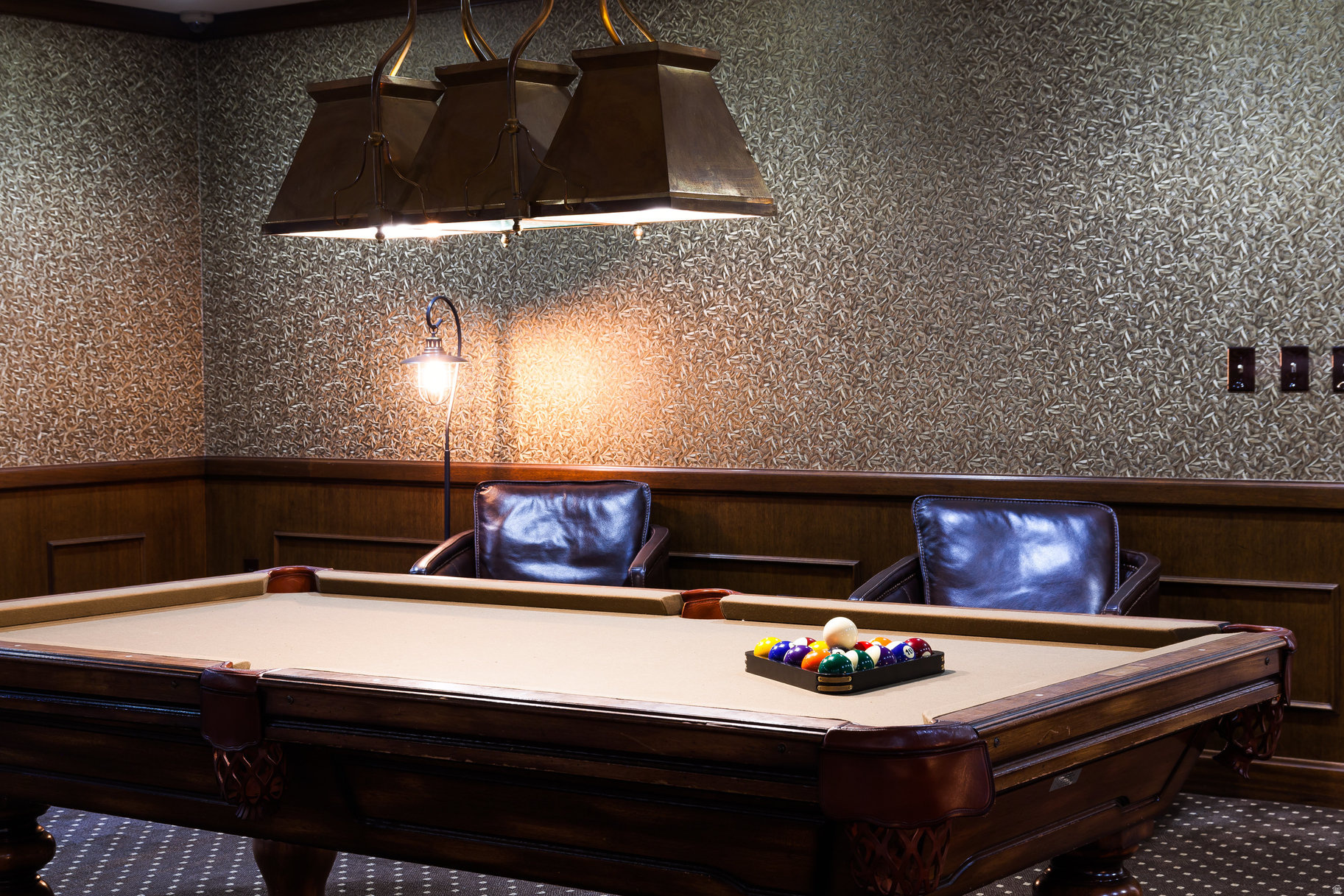 AMERICAN TOWERS - Residential