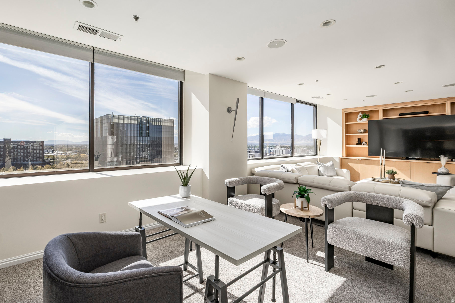 AMERICAN TOWERS - Residential