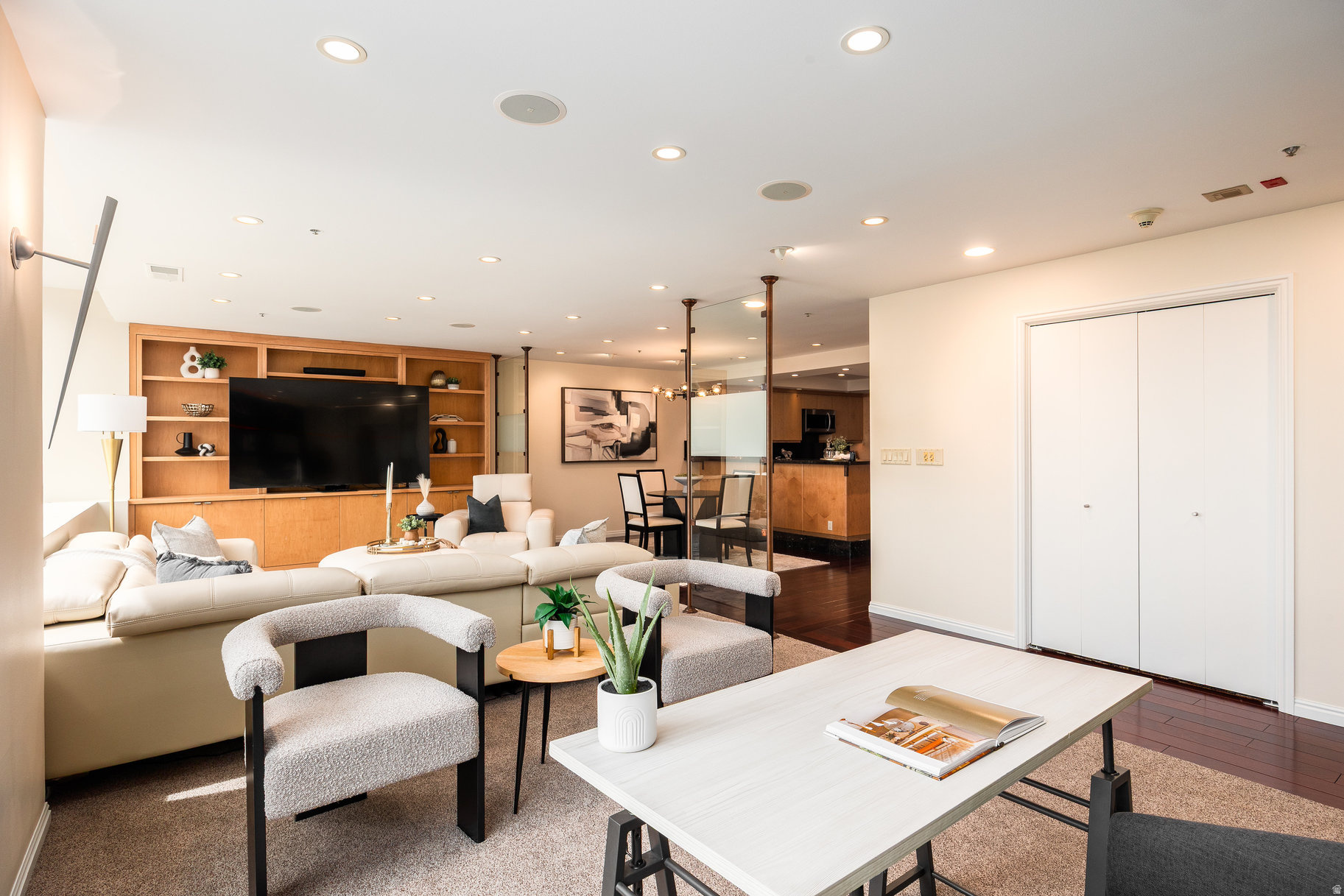 AMERICAN TOWERS - Residential