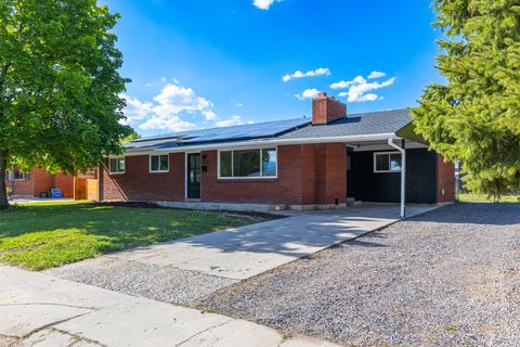 Photo of 272 W 690 N, American Fork, UT 84003 (MLS # 2129480)