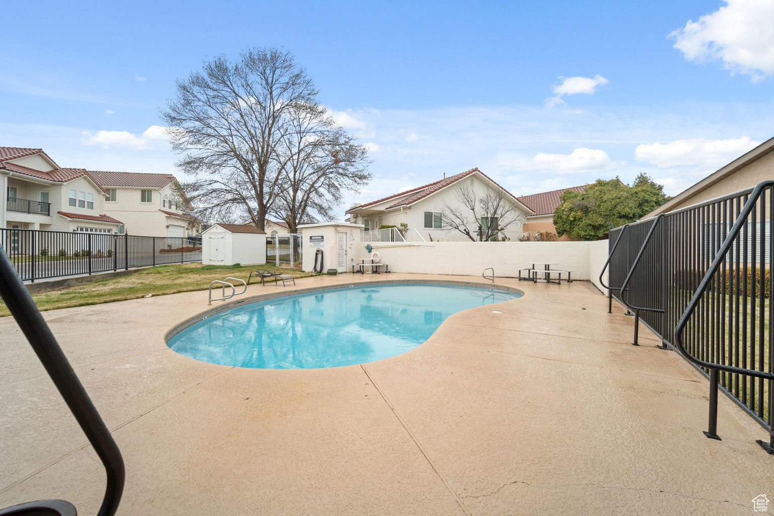 COTTAGES NORTH - Residential