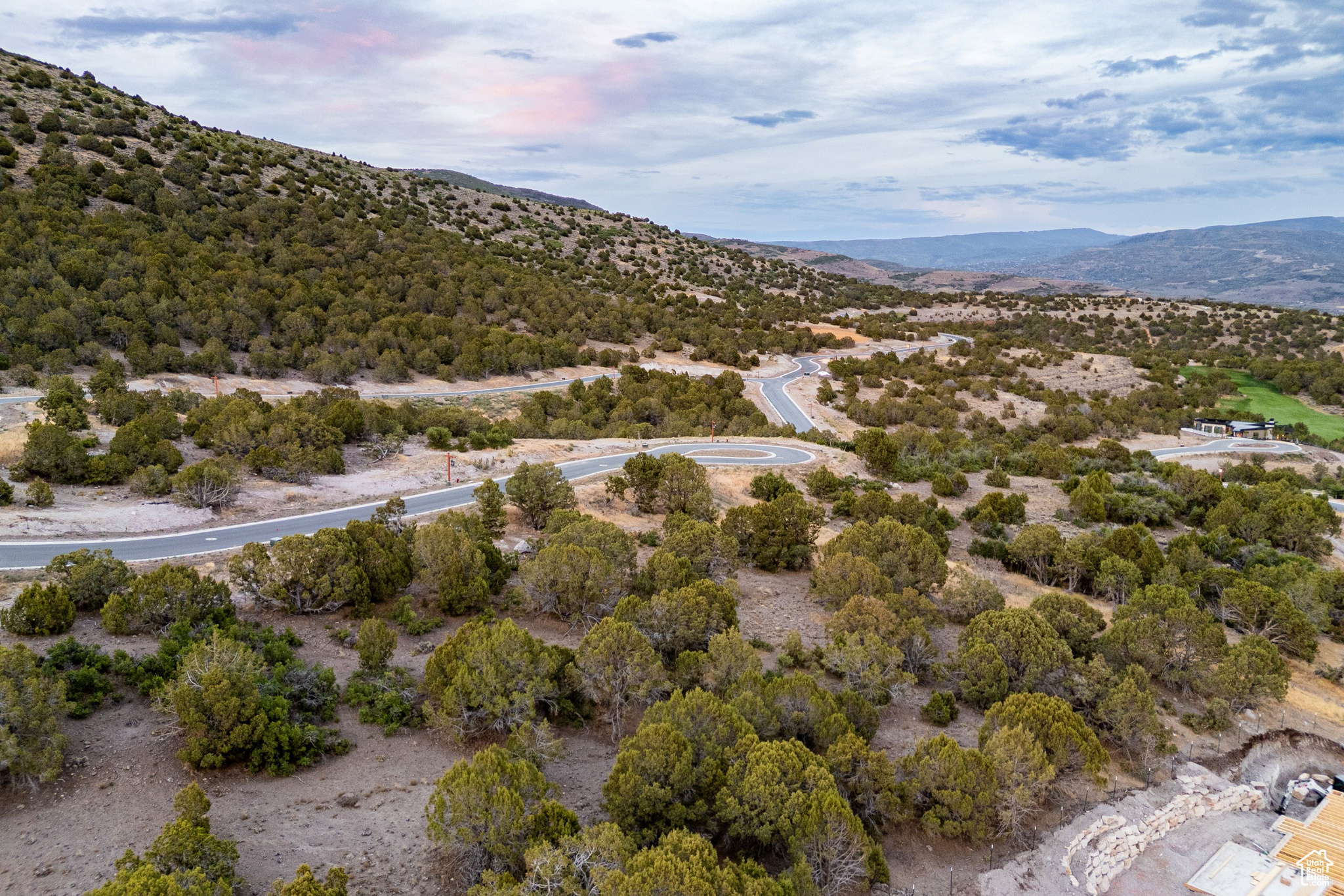 RED LEDGES - Land