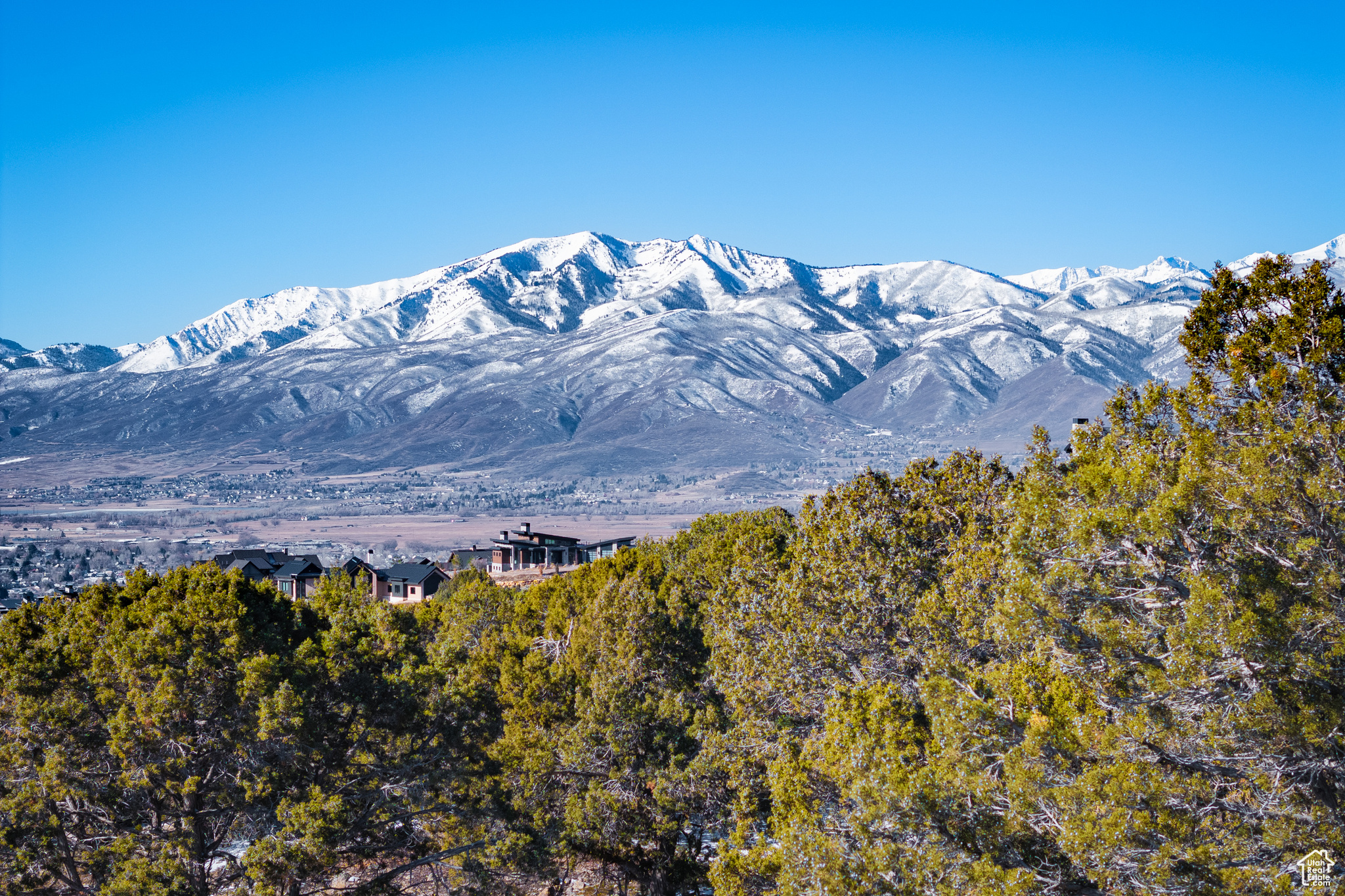 RED LEDGES - Land