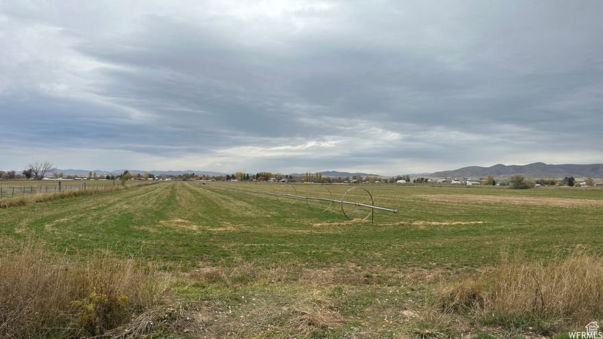 Great property in a great neighborhood! Plenty of room to put ypur house in the middle and enjoy the solitude or perfect for a development opportunity now or in the future! 14.24 +/- acres and 47 shres of consolidated water. Perfectly flat ground.
