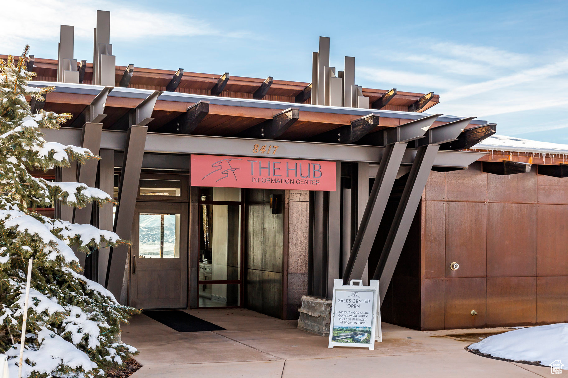 THE HOMESTEADS - Land