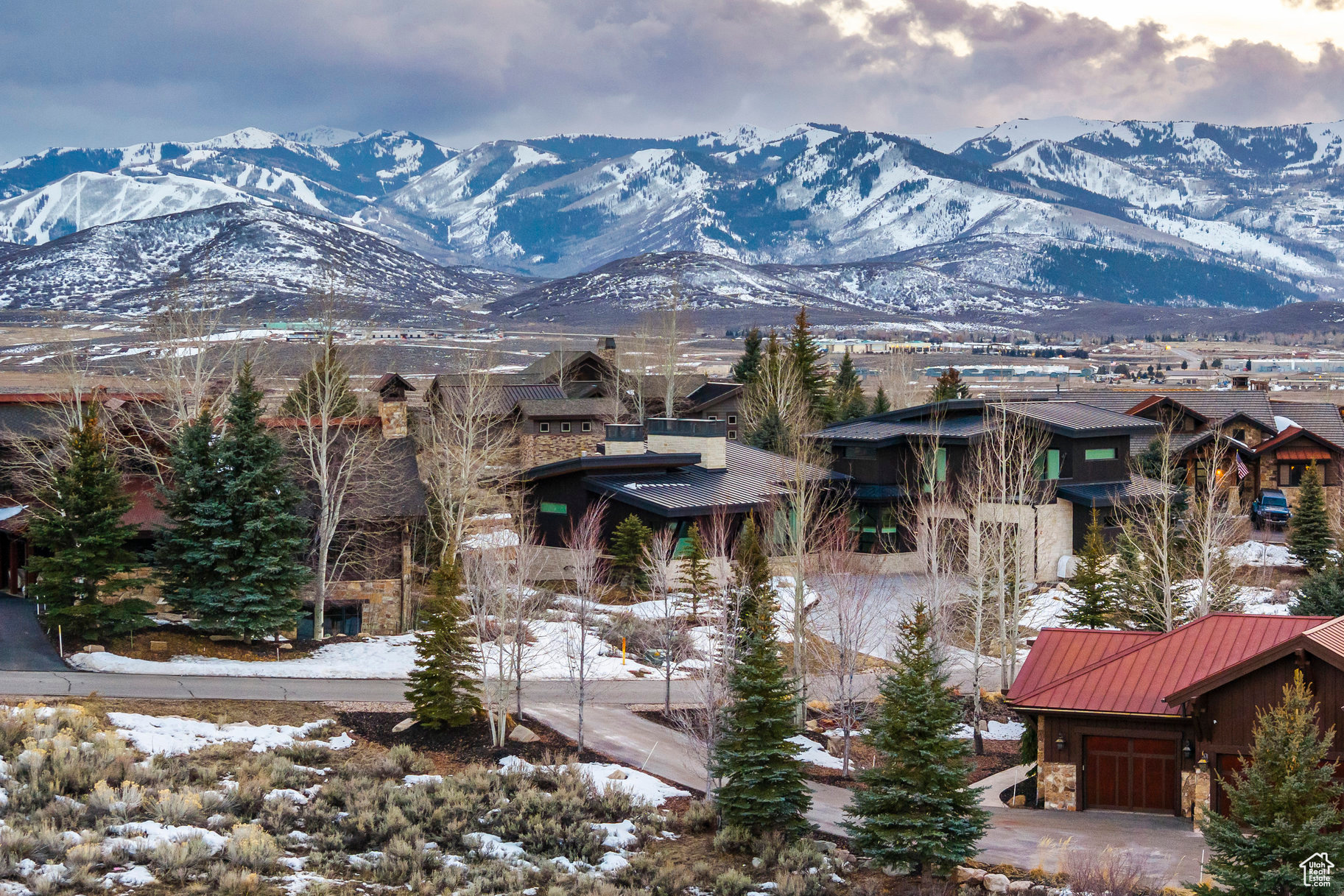 THE HOMESTEADS - Land