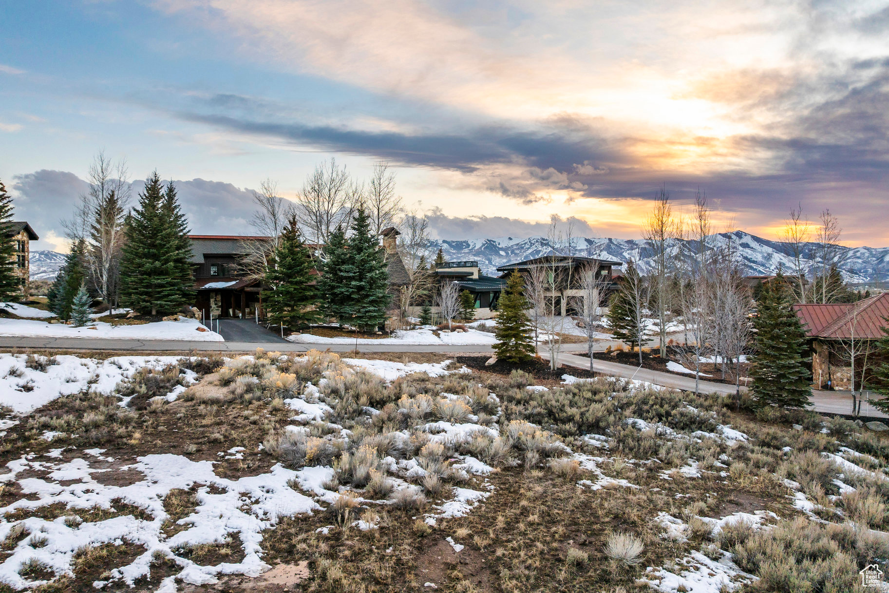 THE HOMESTEADS - Land