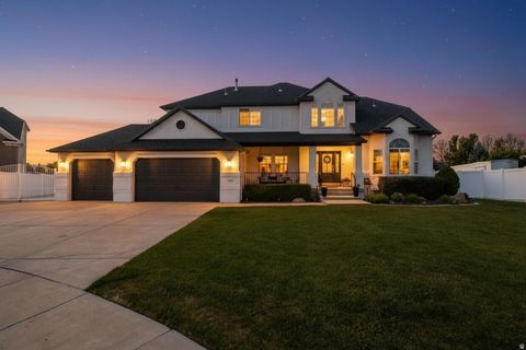 Photo of 1913 N GLENDON CIR W, Pleasant Grove, UT 84062 (MLS # 2154161)