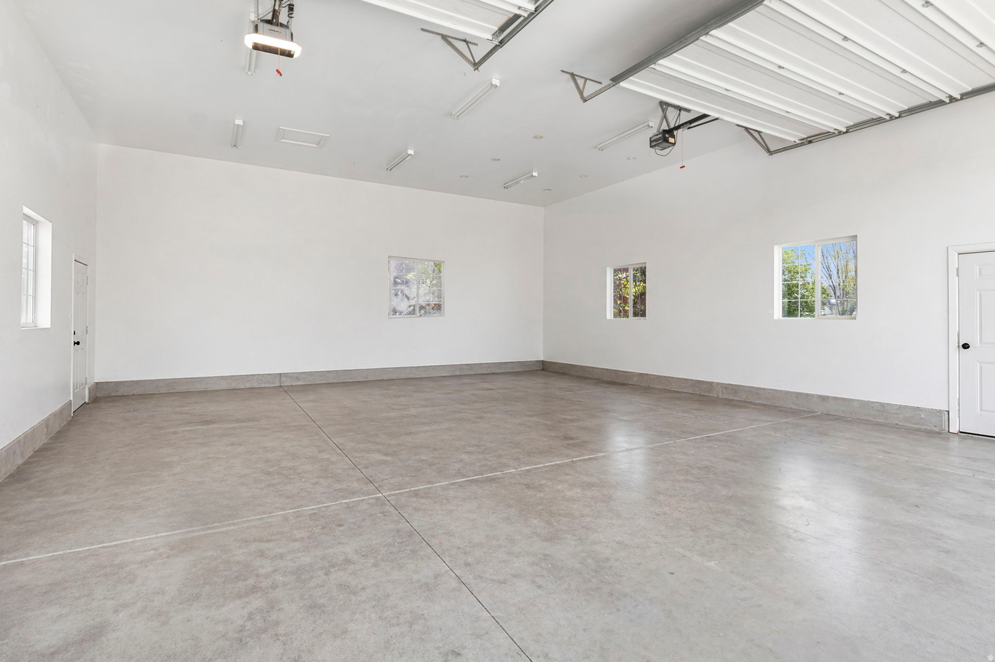 TUSCANY FARMS - Residential