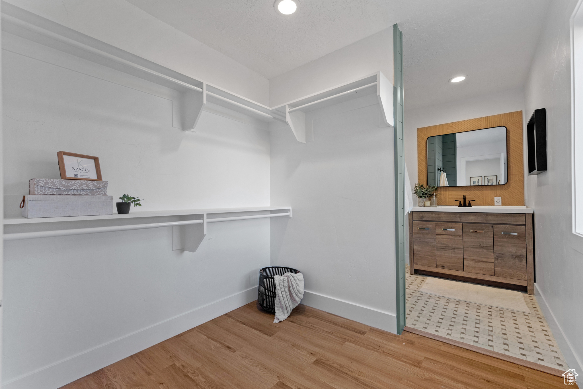 VALLEY VIEW SUB - Residential