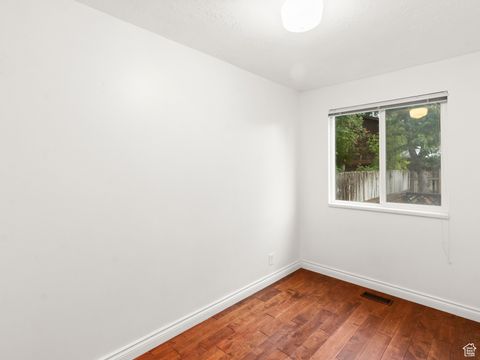 Tiny photo for 370 E PARK CREEKE LN, South Salt Lake, UT 84115 (MLS # 2117117)