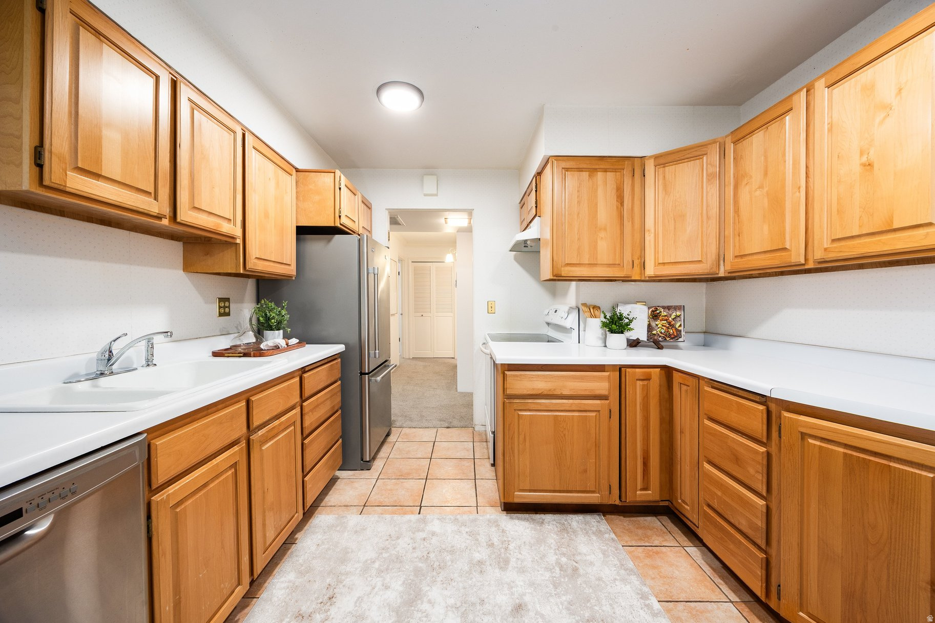 CANYON CREST - Residential