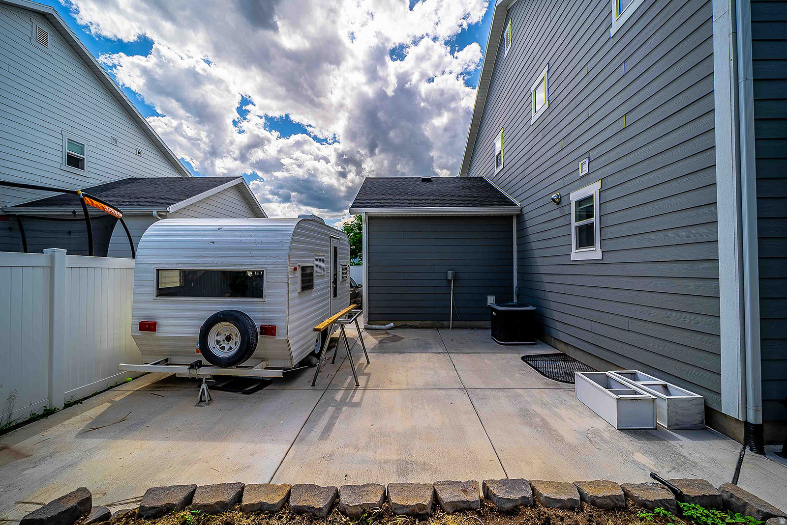 RANCH LANDING - Residential