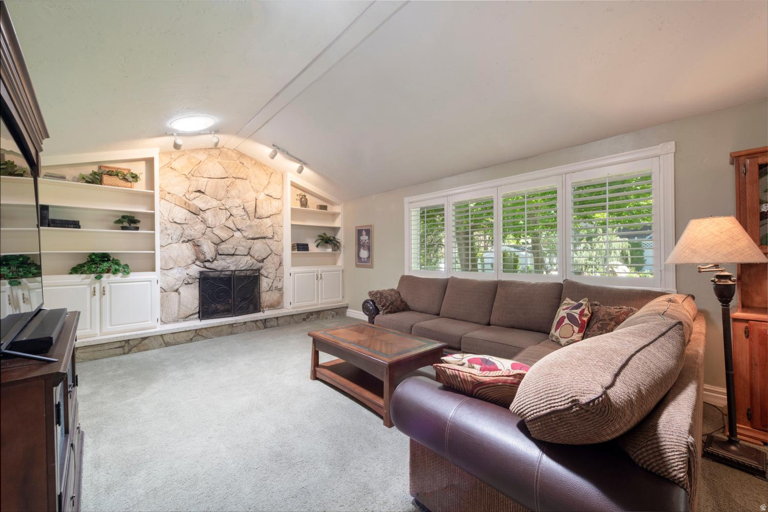 CHELSEA COVE - Residential