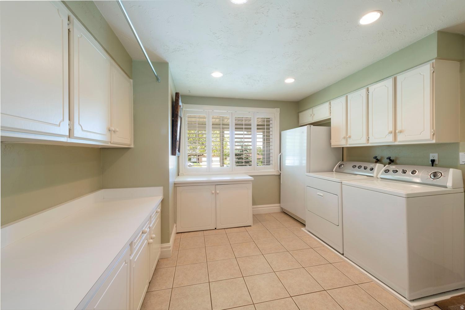 CHELSEA COVE - Residential