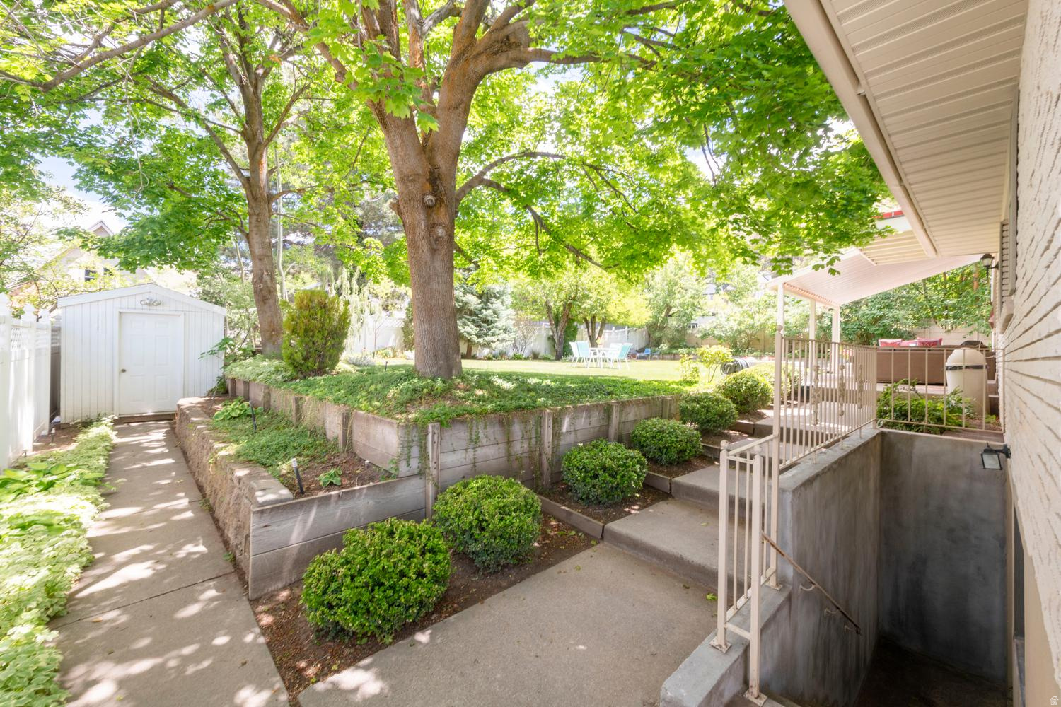 CHELSEA COVE - Residential