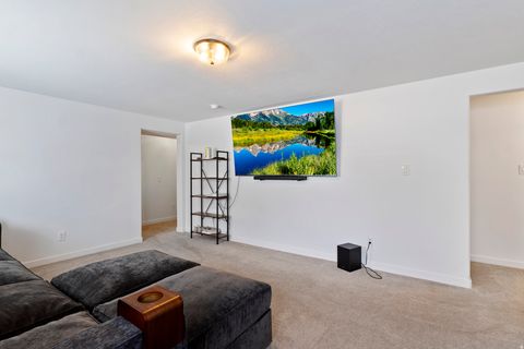 Tiny photo for 882 S DAISY DR, Fruit Heights, UT 84037 (MLS # 2146304)