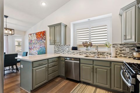 Tiny photo for 882 S DAISY DR, Fruit Heights, UT 84037 (MLS # 2146304)