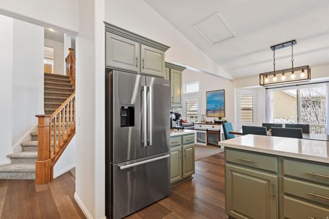 Tiny photo for 882 S DAISY DR, Fruit Heights, UT 84037 (MLS # 2146304)