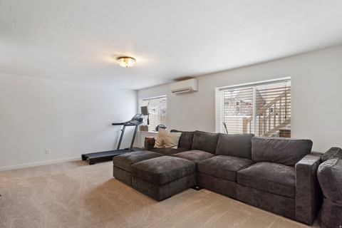 Tiny photo for 882 S DAISY DR, Fruit Heights, UT 84037 (MLS # 2146304)