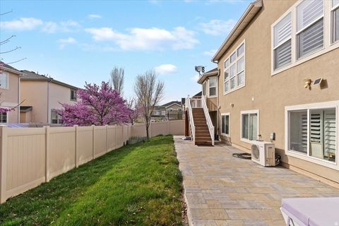Tiny photo for 882 S DAISY DR, Fruit Heights, UT 84037 (MLS # 2146304)