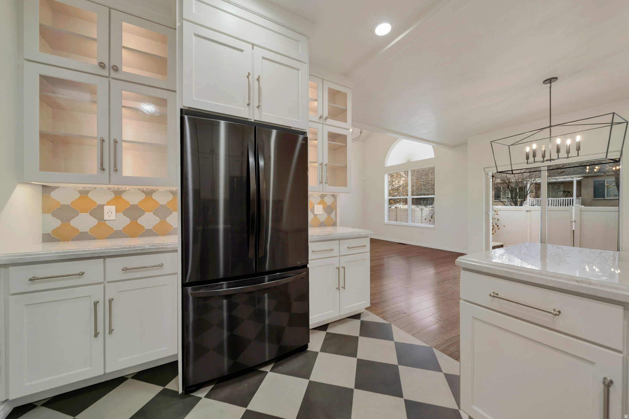 MAPLE RIDGE PHASE 3 CONDO - Residential