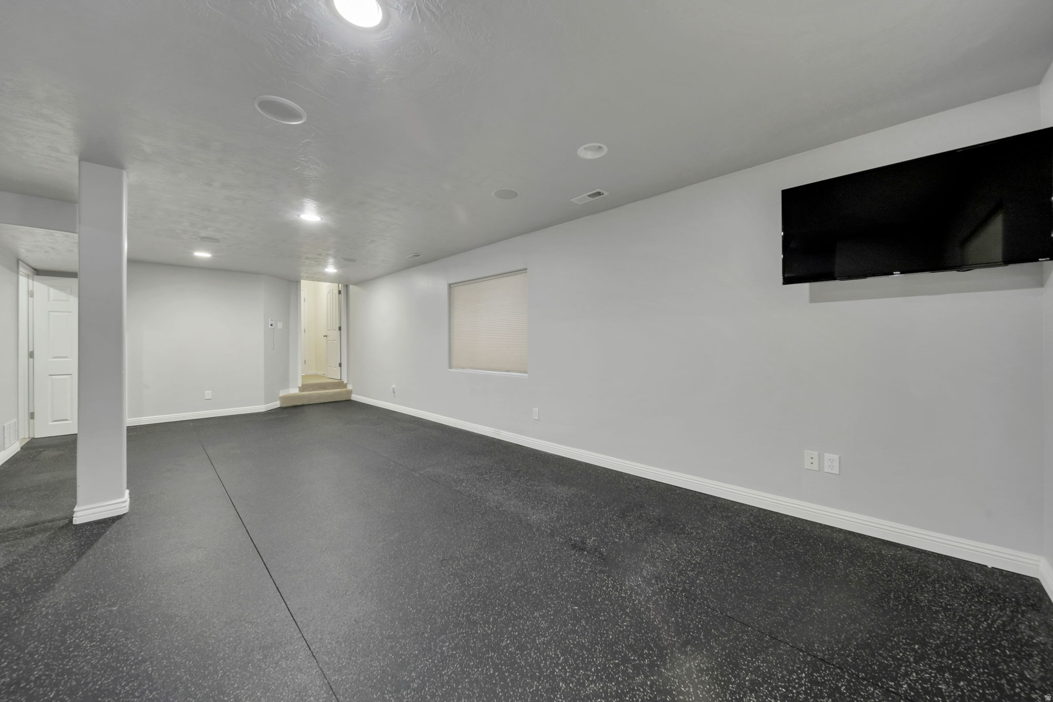 MAPLE RIDGE PHASE 3 CONDO - Residential